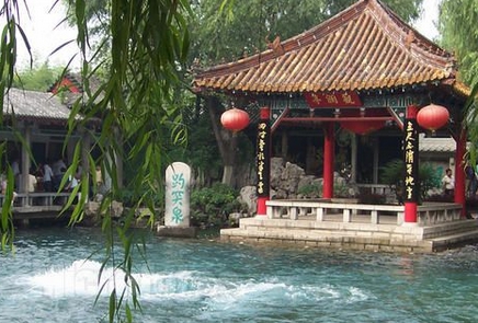 趵突泉景點(diǎn).jpg